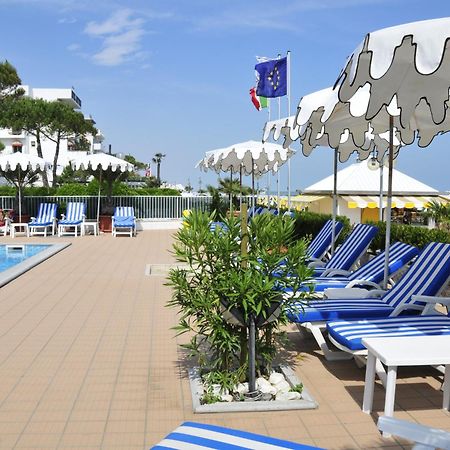 Hotel Plaza Esplanade Lido di Jesolo Buitenkant foto