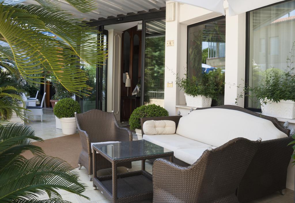 Hotel Plaza Esplanade Lido di Jesolo Buitenkant foto