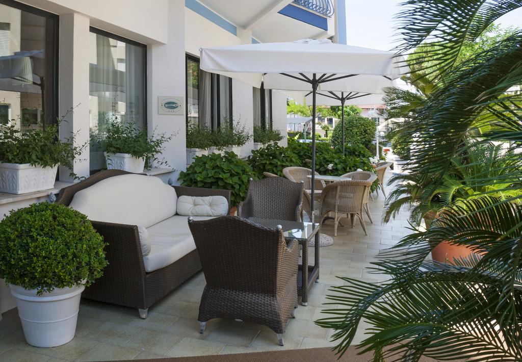 Hotel Plaza Esplanade Lido di Jesolo Buitenkant foto