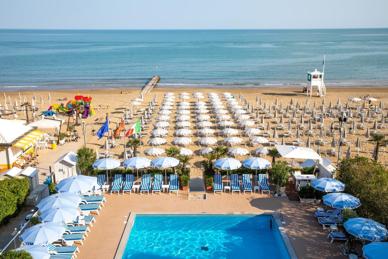 Hotel Plaza Esplanade Lido di Jesolo Buitenkant foto