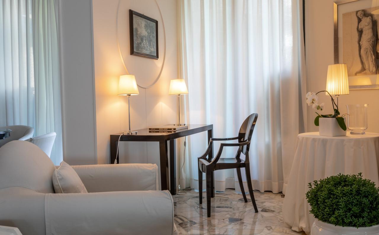 Hotel Plaza Esplanade Lido di Jesolo Buitenkant foto