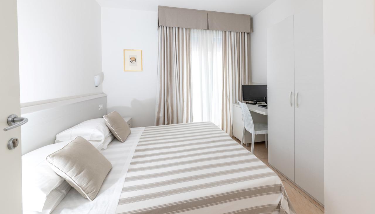 Hotel Plaza Esplanade Lido di Jesolo Buitenkant foto