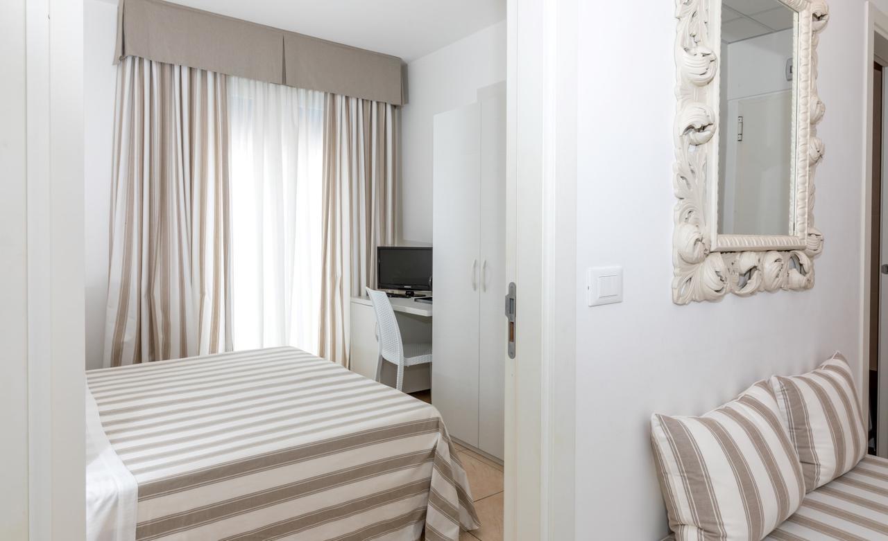 Hotel Plaza Esplanade Lido di Jesolo Buitenkant foto